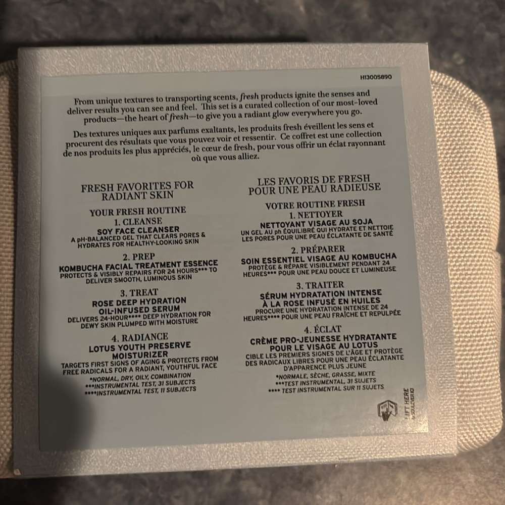 Fresh 
4-Step Skincare Routine Set - Picture 3 of 4